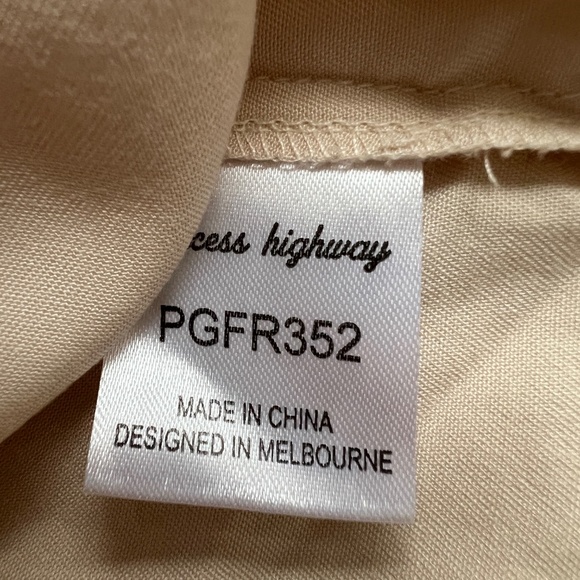 Princess Highway Blouse Top Button Up Embroidered Beige Size M Floral Collar NEW - Picture 5 of 7